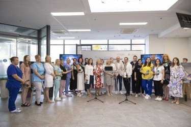 Фото 5 — "Країна супергероїв. Дякуємо медикам": НБУ презентував нову пам’ятну монету